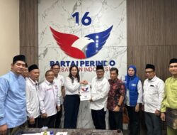 Dr Maulana Kembalikan Formulir Cawako ke Perindo