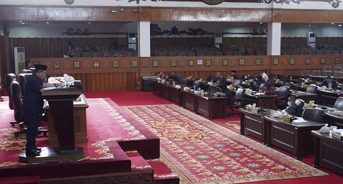 Gubernur Al Haris Beri Penjelasan Atas Capaian Pembangunan Pemprov ke Dewan