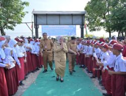 Hari Pertama Sekolah ; Pj Wali Kota Tinjau SDN 212, Pastikan KBM Berjalan Kondusif