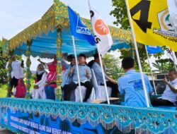 Naiki Mobil Hias Pelaminan Khas Jambi: Haris-Sani Ikuti Deklarasi Pilkada Damai 