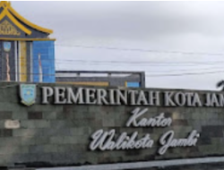 Pemkot Jambi Tutup Mata dengan Pungli Resahkan Pengunjung Tugu Keris Kota Baru