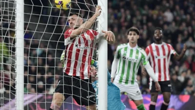 Dua Kali Buang Keunggulan, Betis Harus Puas Diimbangi Athletic 2-2