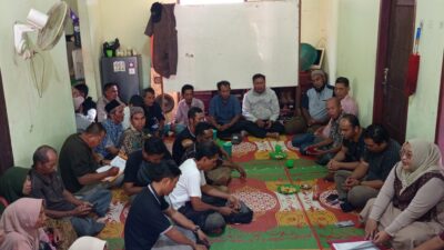 Lahannya Diserobot PT WKS, Puluhan Warga Terusan Batanghari Sambangi Markas YKR Jambi