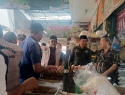 Sidak ke Pasar Angso Duo, Sekda Sudirman Pastikan Sembako Tersedia dan Terjangkau Jelang Puasa dan Lebaran