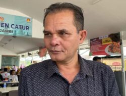 Anggota Komisi III DPRD Provinsi Soroti Kerusakan Jalan di Jembatan Aurduri