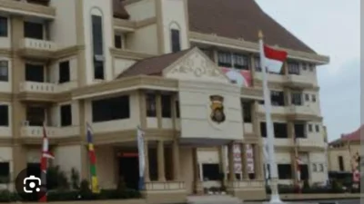 Laporan Wartawan Terhadap Mantan Bupati Tanjabtim Romi Hariyanto di Polda Jambi “Mandek”, ZI : Ada Apa Dengan Penyidik