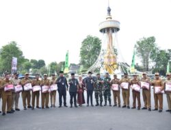 Wali Kota Maulana Gerakkan 10 Juta Bendera di Kota Jambi