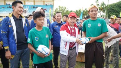 Gubernur Al Haris Dukung Pembinaan Atlet Muda Lewat Piala Soeratin