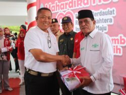 Danrem 042/Gapu Ikut Semarakkan Gebyar Mahardika HUT RI di Jambi: 1000 Bendera Merah Putih Berkibar Pecahkan Muri 