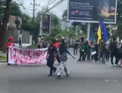 Dijemput Paksa Sang “Emak”, Pengunjukrasa di Jambi Langsung Pulang Tanpa Perlawanan